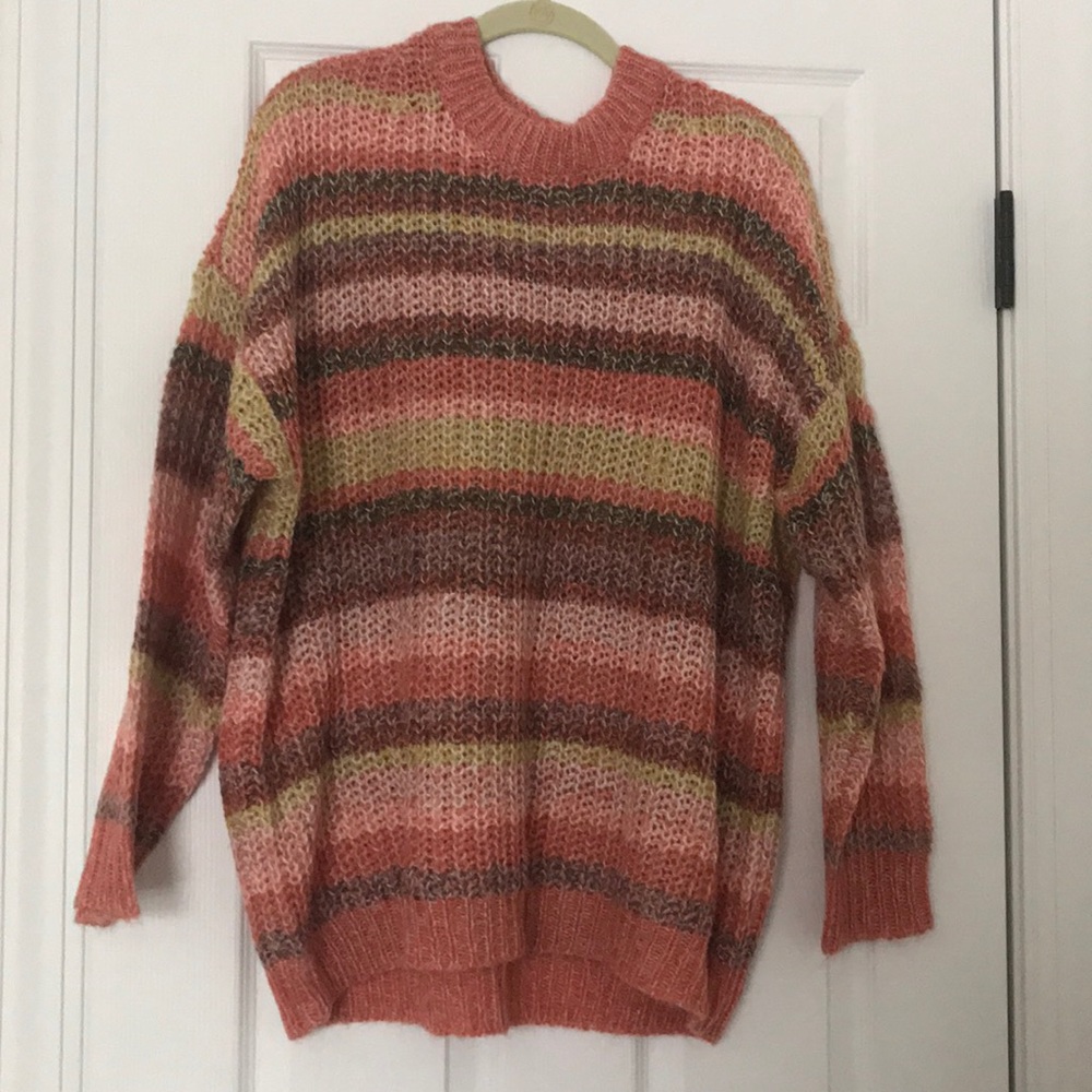 ❤️American Eagle Multi-color Striped Sweater❤️